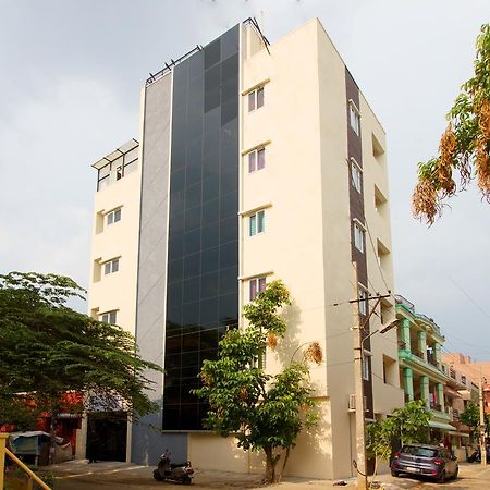 Treebo Trend Mel'S Suites Indiranagar Bengaluru Zewnętrze zdjęcie